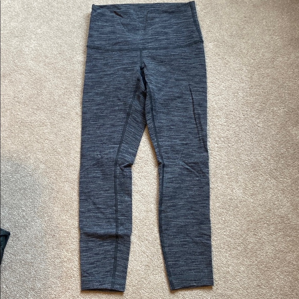 Lululemon wunder under